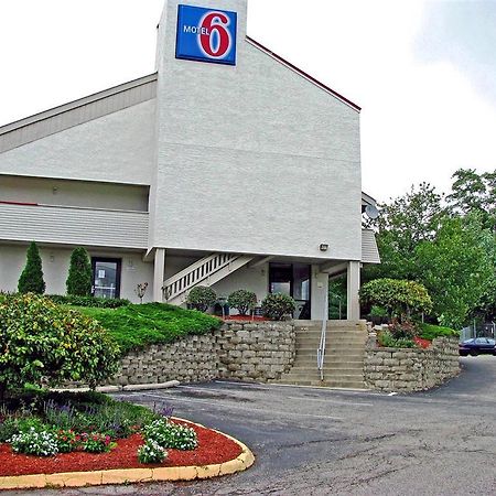 Days Inn By Wyndham Cincinnati I-71 Silverton Zewnętrze zdjęcie