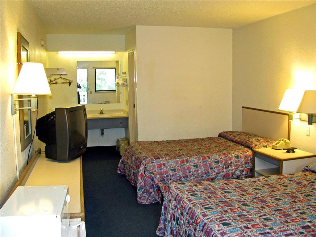 Days Inn By Wyndham Cincinnati I-71 Silverton Pokój zdjęcie